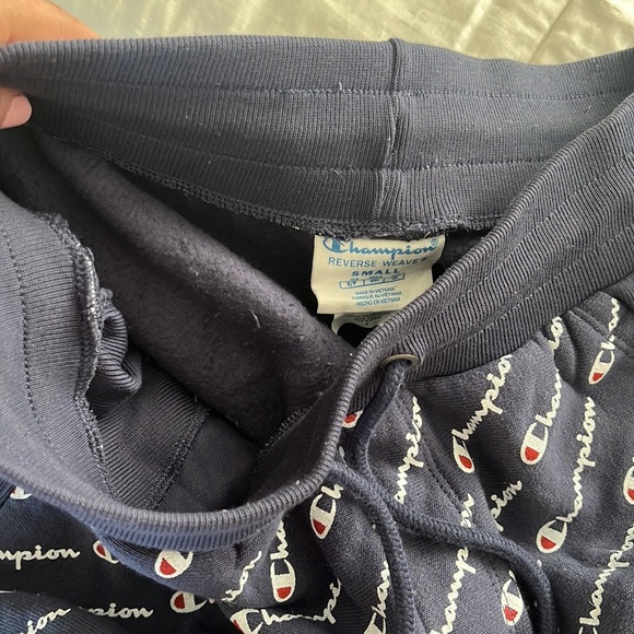 Champion Logo Shorts - Picture 7 of 7